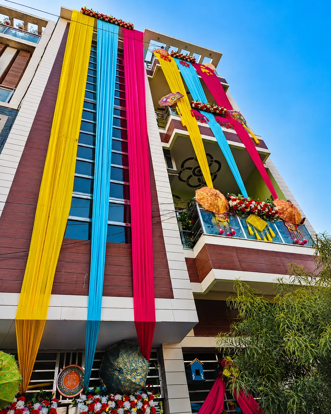 Custom theme decoration for events in Kanpur